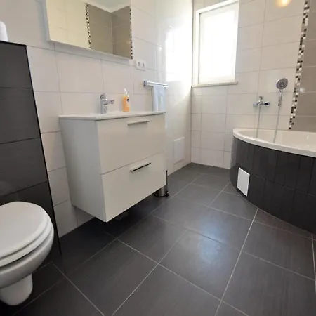 House Karlo - One-bedroom With Sea View A3 *